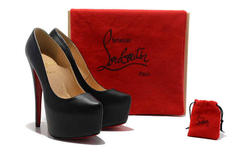 outlet christian louboutin online